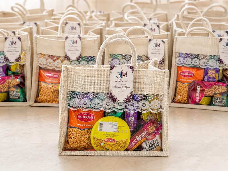 Jute bag hampers wedding return gifts bulk India PAN delivery