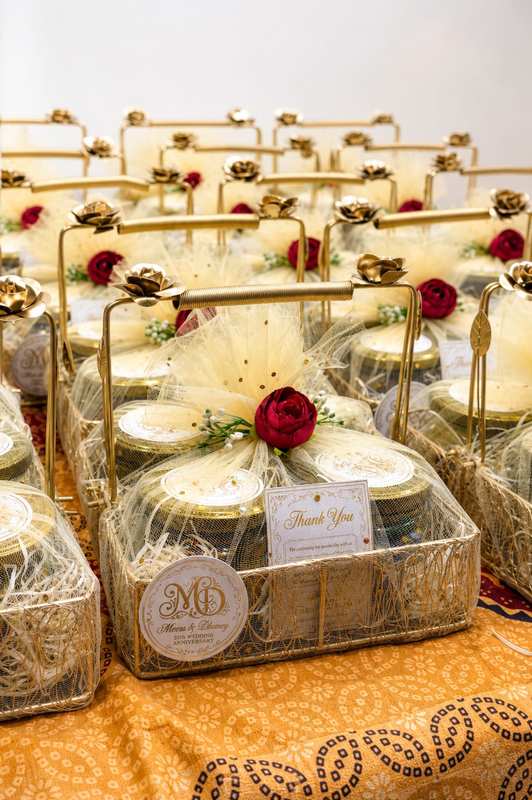 Metal hamper baskets gold frame bulk wedding gifting
